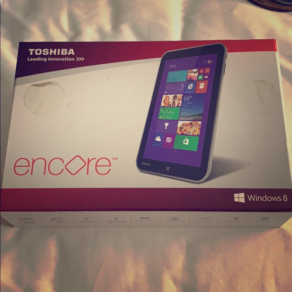 Toshiba Encore Windows 8- used 3 times